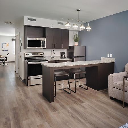 Stayapt Suites Pensacola-Uwf/Florida Hospital Area Ferry Pass Buitenkant foto